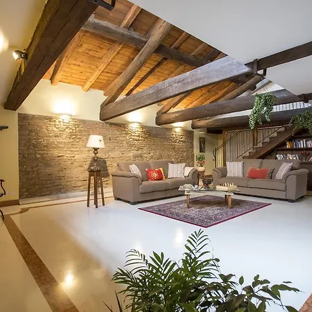 Bed & Breakfast Residenza Bianconcini 2*