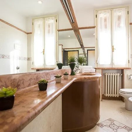 Residenza Bianconcini Bed & Breakfast 2*